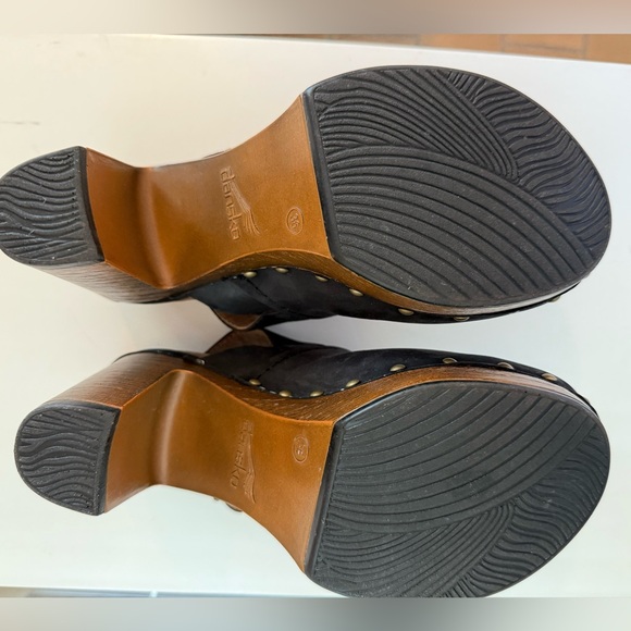 Dansko Delle Suede Slingback Black Platform Clogs w/Wooden Heel, Black, Sz 36 - Picture 7 of 14